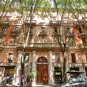 Appartamento Bright Mini In The Heart Of, Milano